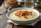 Сервирана крем супа от картофи с бекон и сметана
