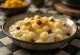 Сабудана Паясам, вкусен индийски млечен десерт, с богати вкусове и украсен с цветни подправки